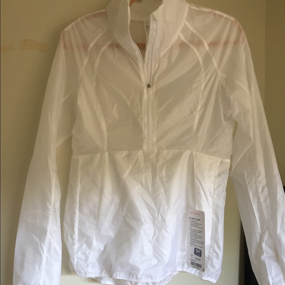 NWT Lululemon Run with It Clear windjacket