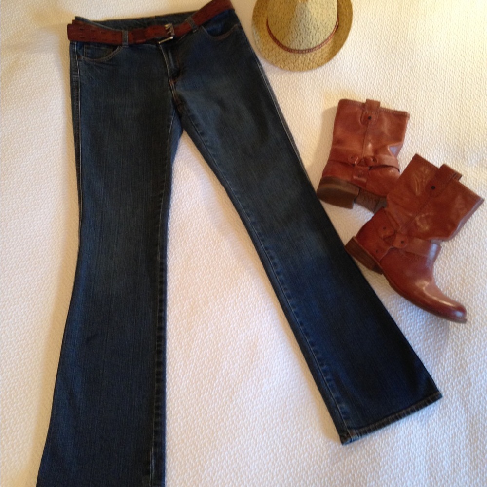 New York & Co. womens -boot cut – bluejeans – sz 8