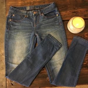 🍂Mossimo Size 2 Skinny Jean!🍂