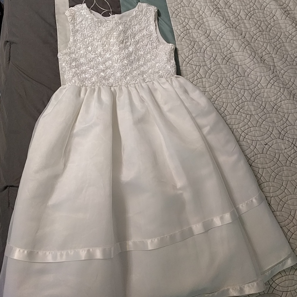 White flower girl/formal dree