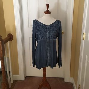 Soft Surroundings denim blue top. Soft Surroundings denim blue top.