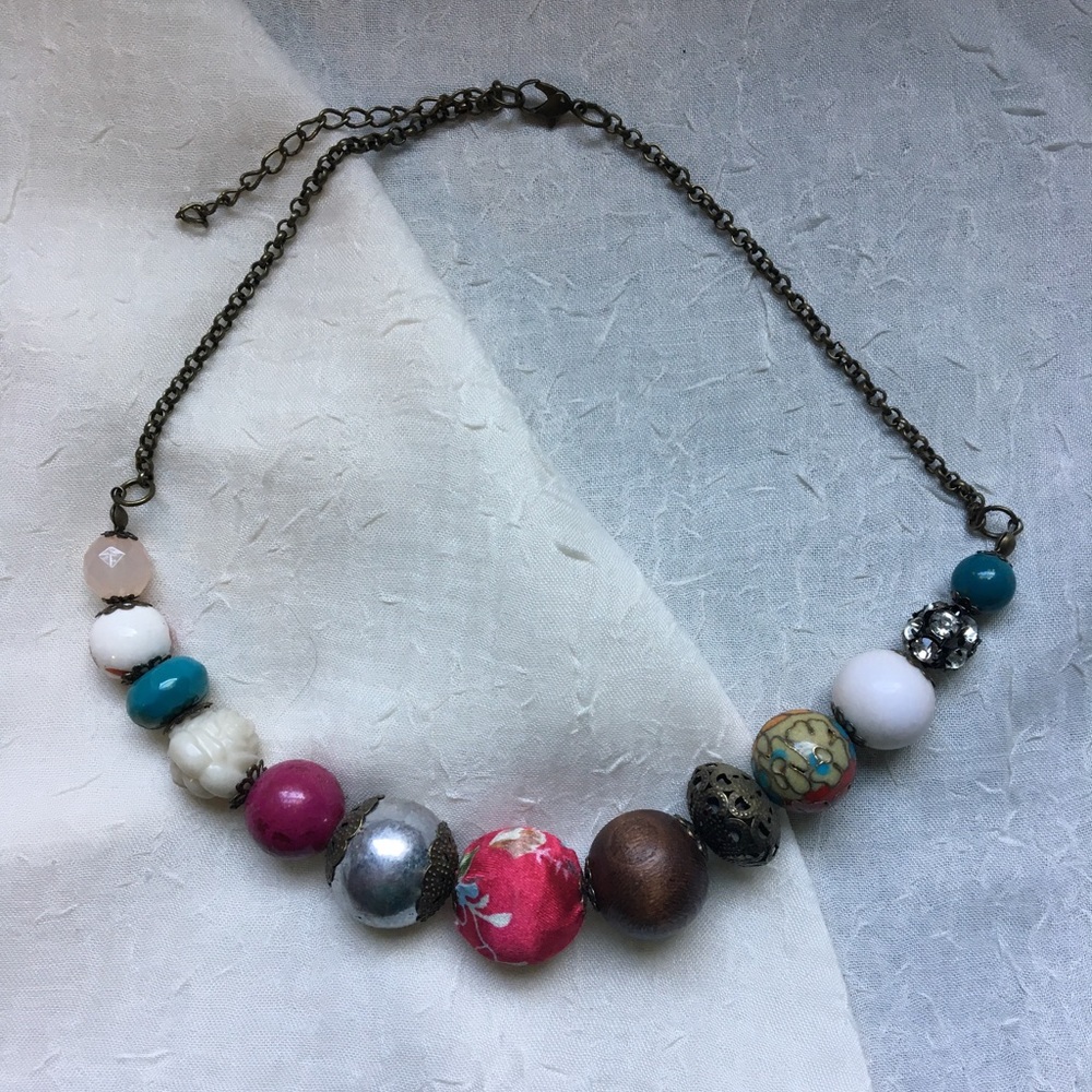 Colorful Necklace - Picture 3 of 3