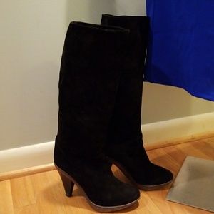 Italian Suede pull on boots 39
