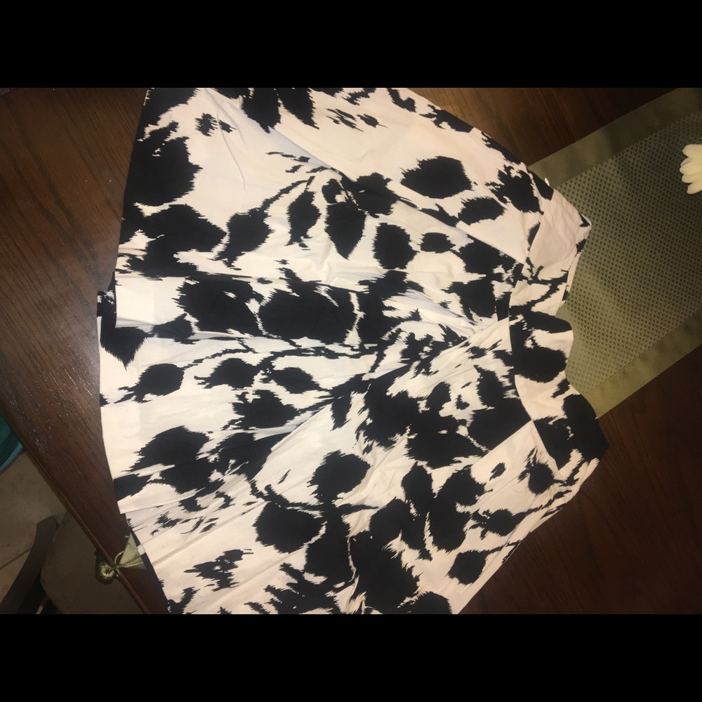Black flowered skirt