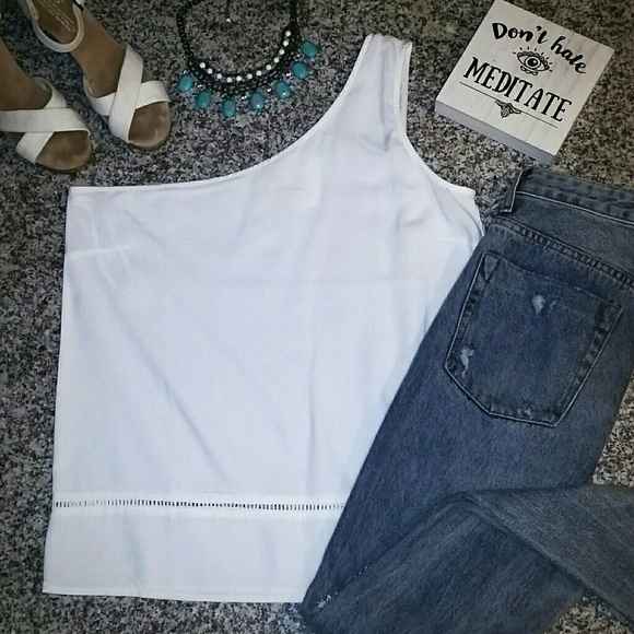 Anthropologie Tops - Cloth & Stone white one shoulder tank, NWOT