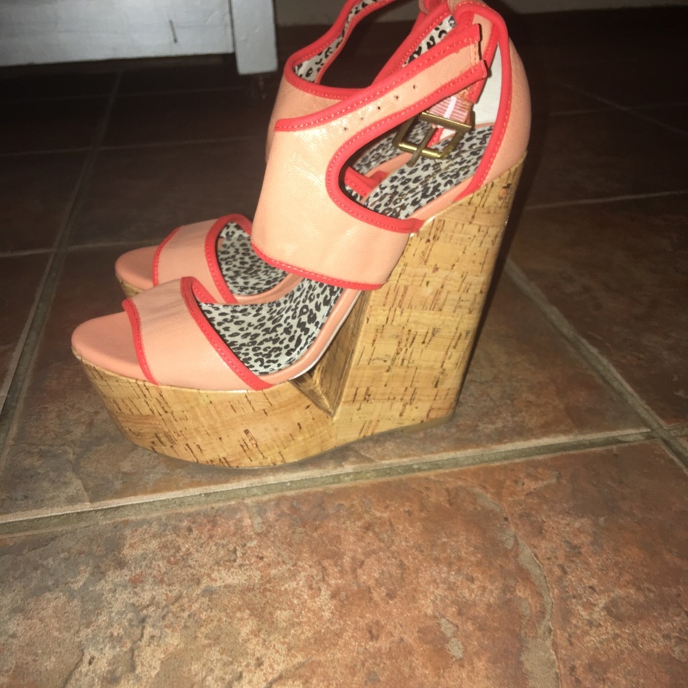 Jessica Simpson Shoes - Picture 2 of 4