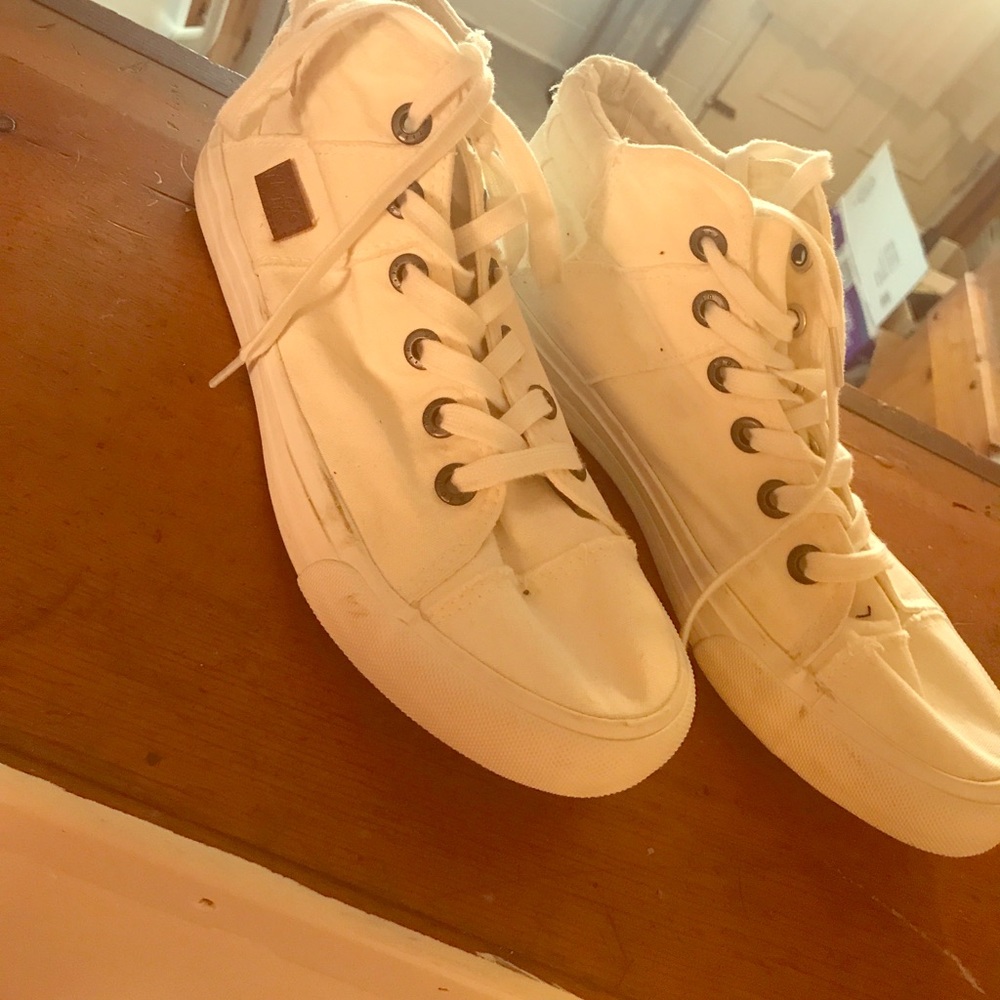 Size 8.5 White Blowfish high tops