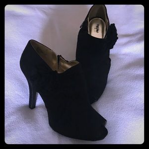 Mossimo open toe bootie heels size 10