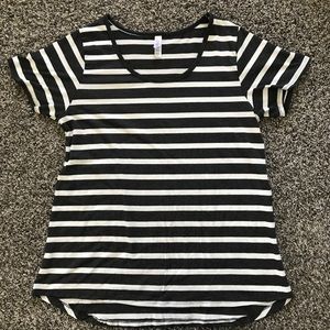 Lularoe classic t size large