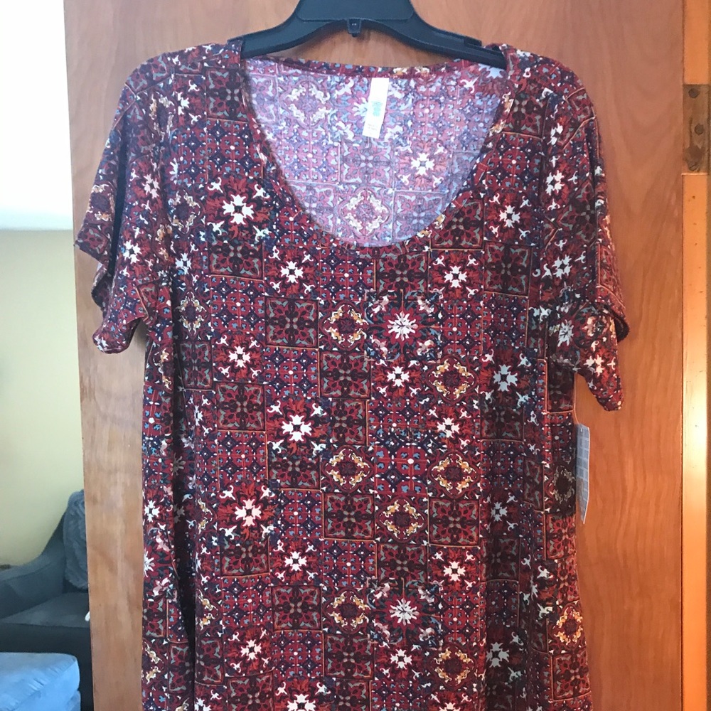 Lularoe Classic T