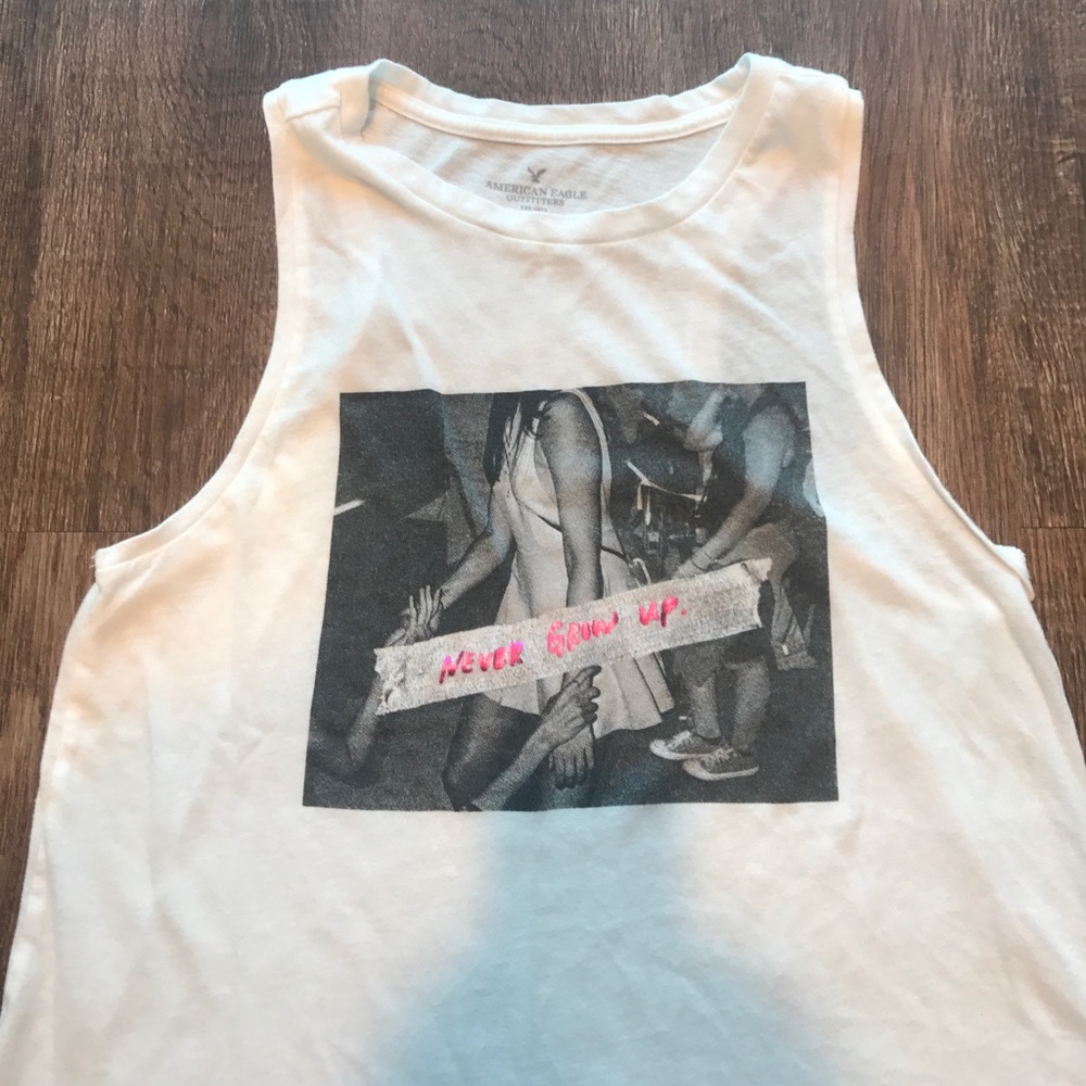 American eagle graphic tee