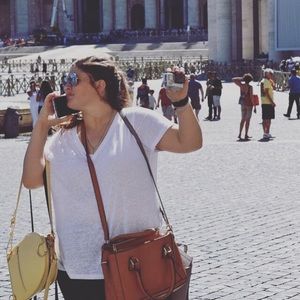 Meet your Posher, Gaby