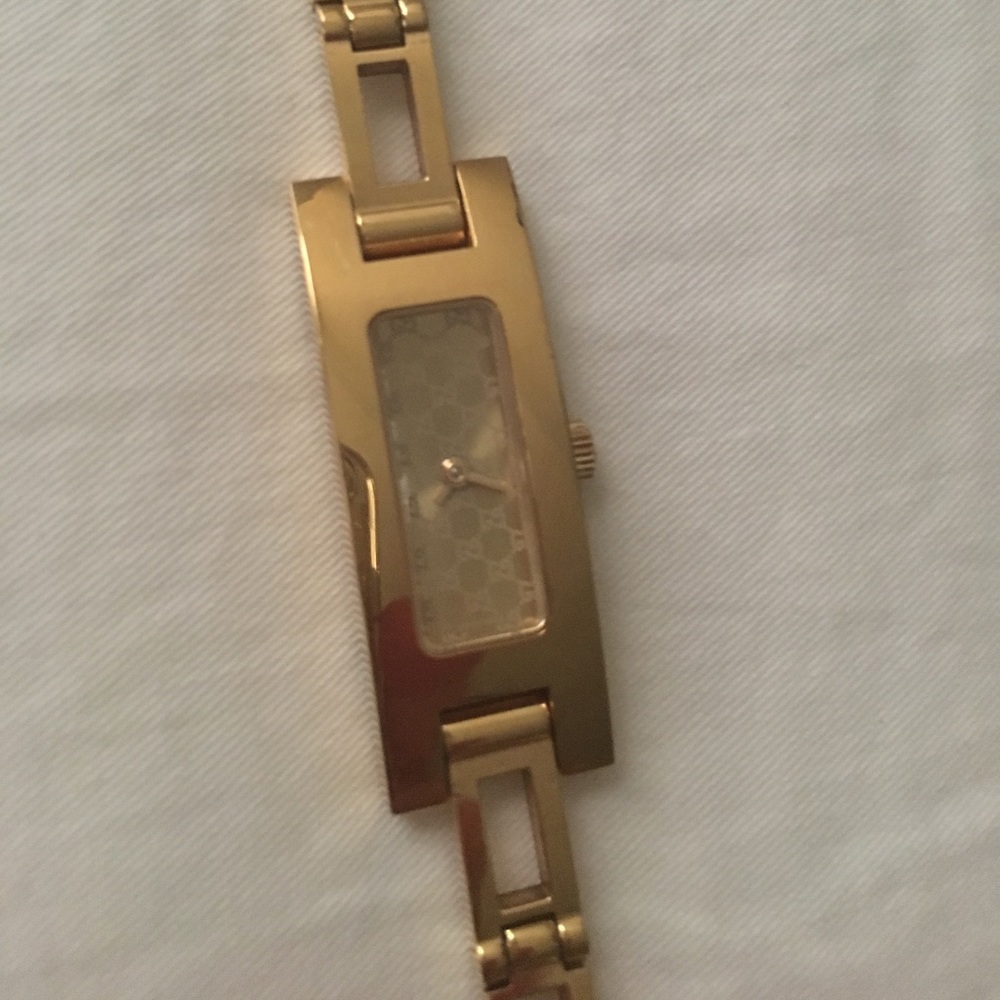 Gucci watch - Picture 2 of 3