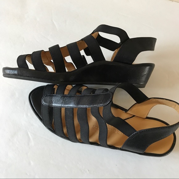 L'Amour Des Pieds Shoes - ❤️ SOLD ❤️ NEW L'AMOUR DES PIEDS BIANCA SANDAL