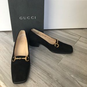Authentic Gucci Velvet Loafer Authentic Gucci Velvet Loafer