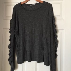 ZARA knit pull over with ruffle on sleeve