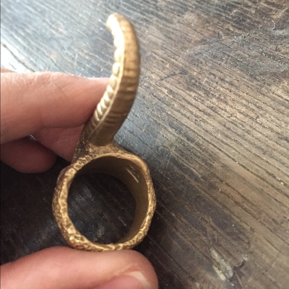 Coolest brass elephant trunk ring!! 🐘 - Picture 5 of 8