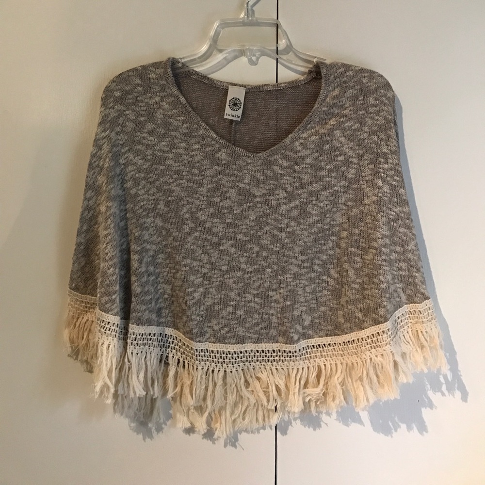 🍷 Cute poncho 🍷