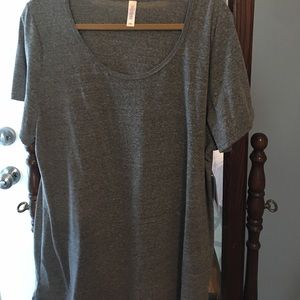 BNWT grey classic tee