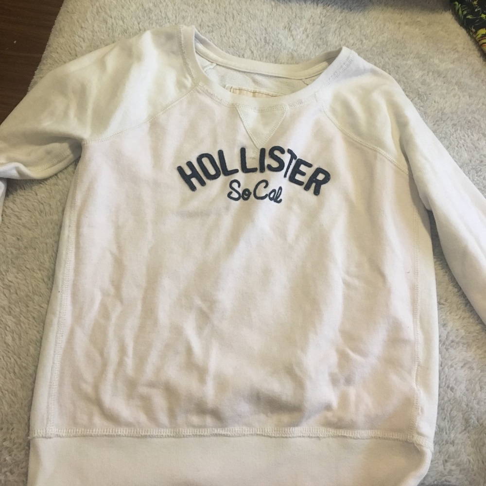 Hollister sweatshirt.