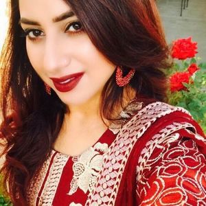 Meet your Posher, Saira