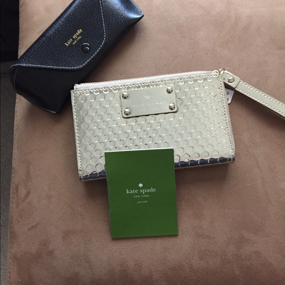 Kate Spade Gold Metallic Wristlet Wallet. NWT.