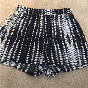 Fun patterned dress shorts