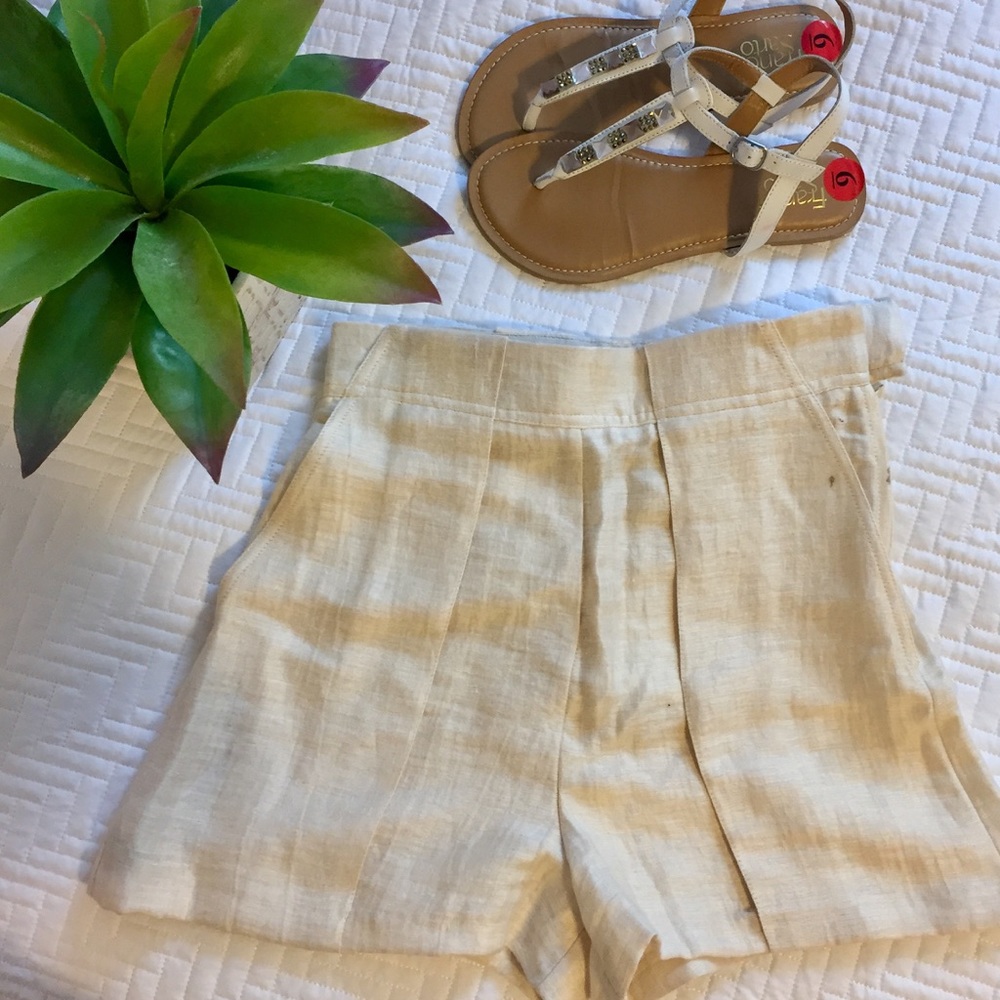 [New] H&M Linen off-white shorts
