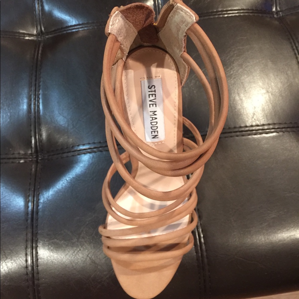 Strap Sandals - Picture 3 of 5