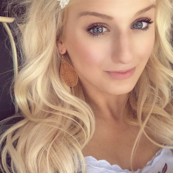 Meet your Posher, Jess - Picture 1 of 1