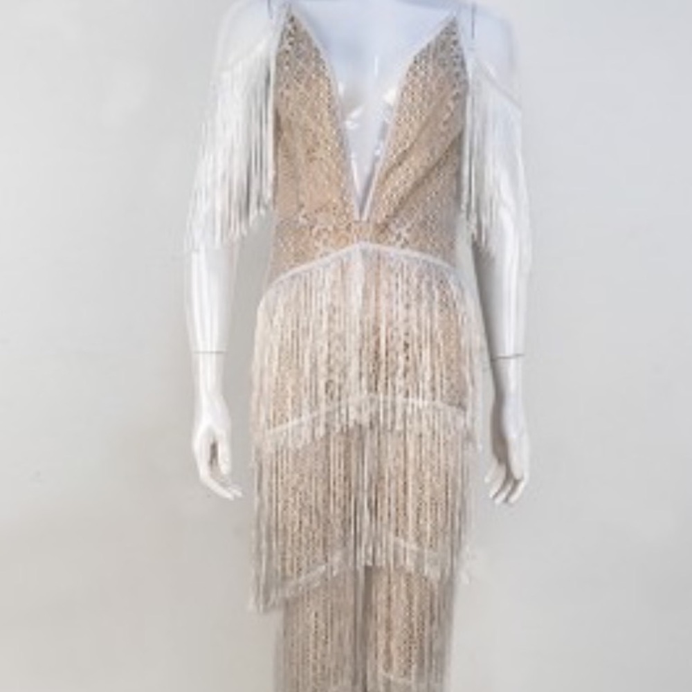 Dresses - Picture 4 of 8