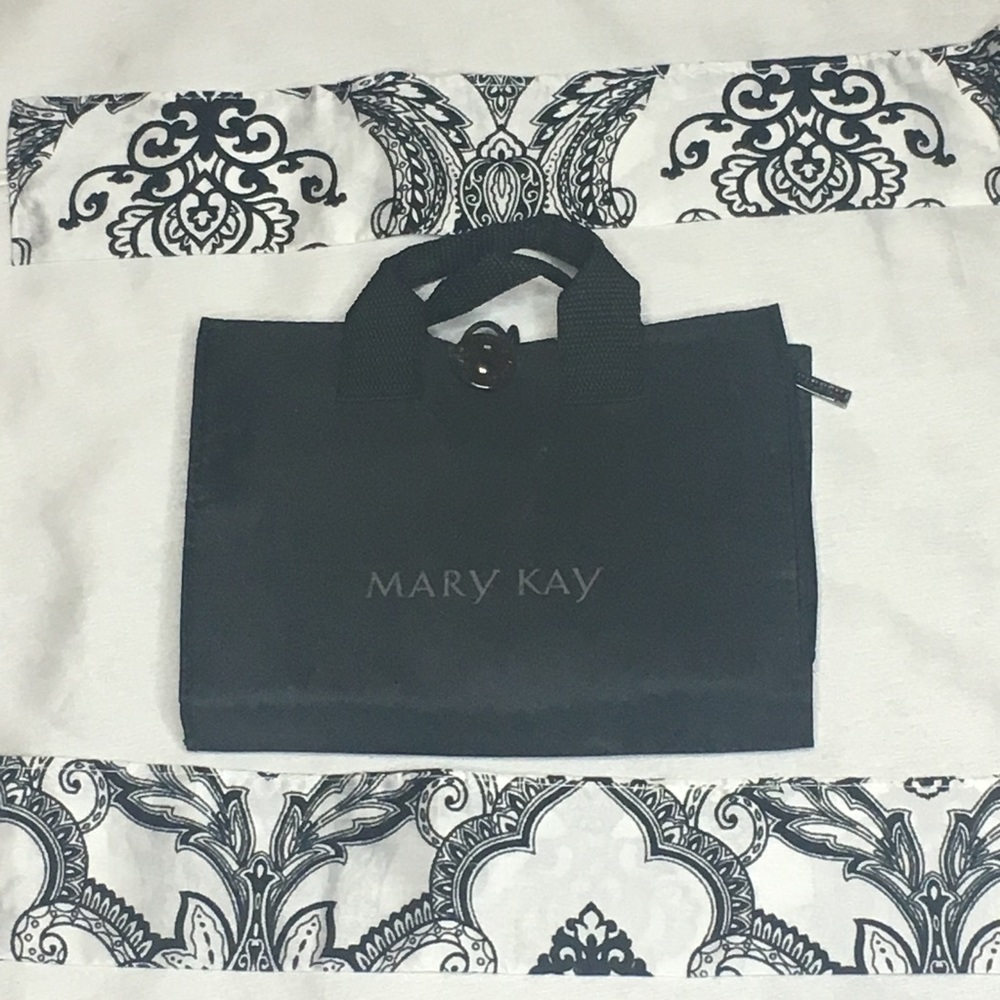 Brush set (Mary kay)
