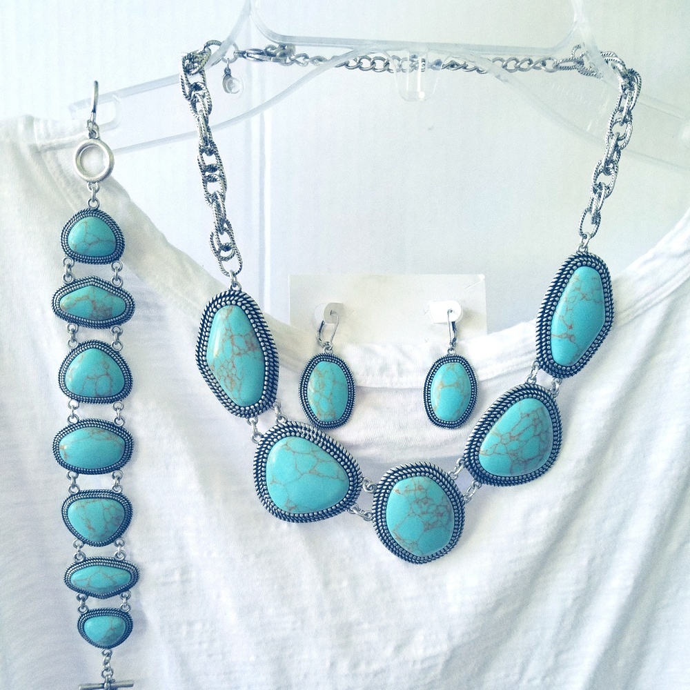Premier Designs Jewelry Turquoise set