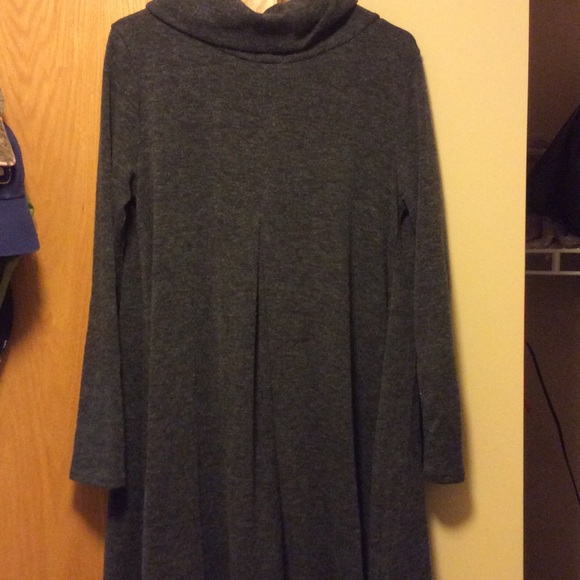 Super soft gray sweater dress - Picture 2 of 3