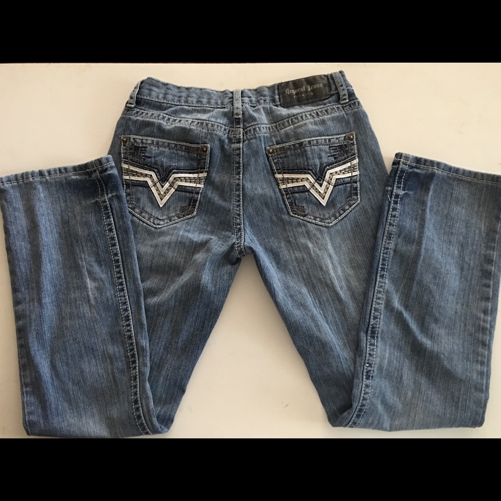 Request Jeans