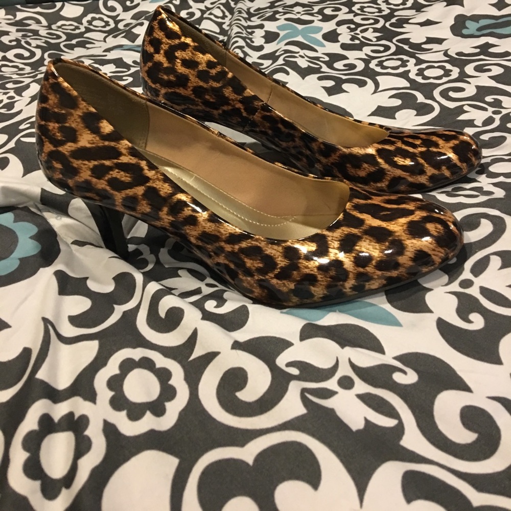 ⚡️ $5 FLASH $5 ⚡️Cheetah Print Pumps Comfort Plus
