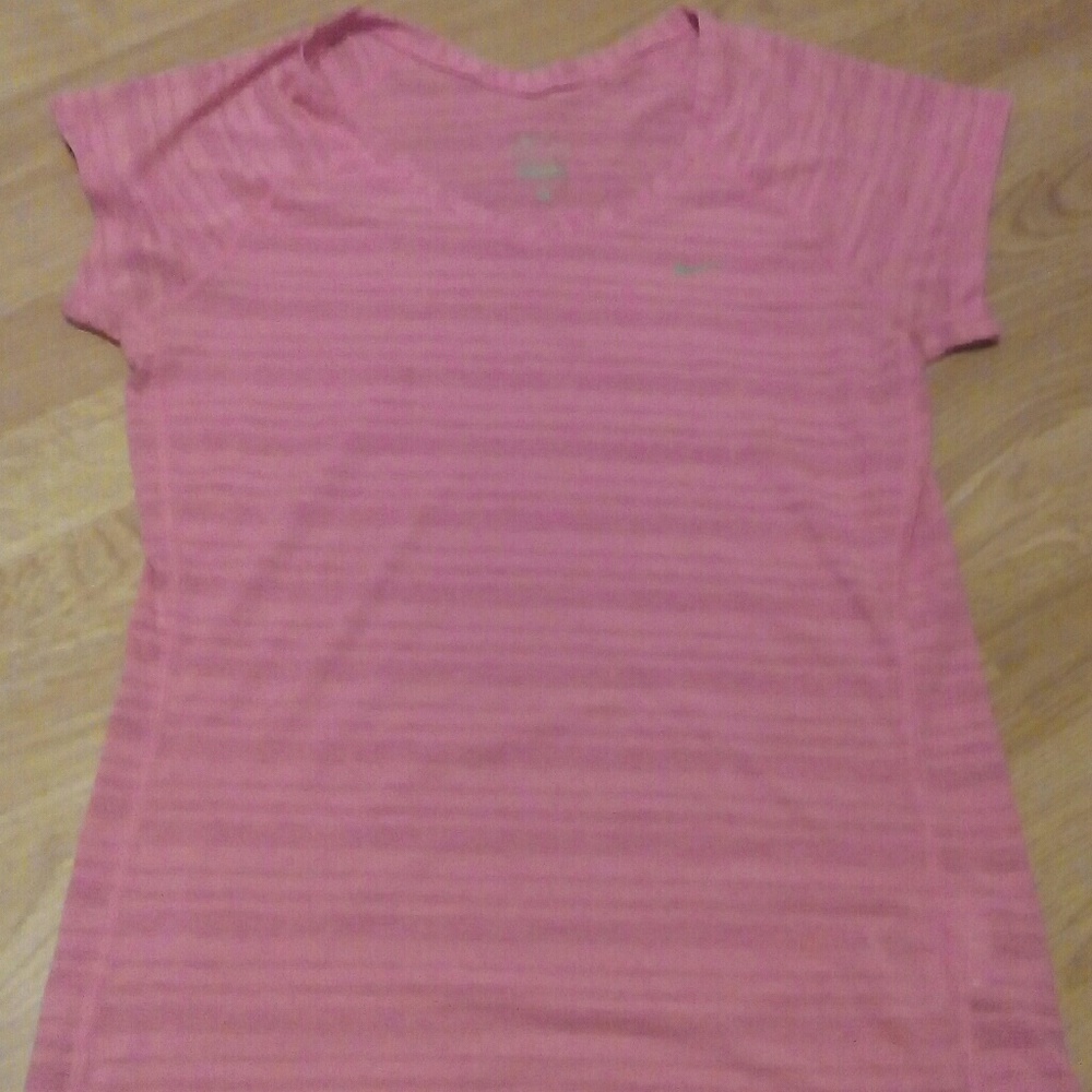Nwot Nike DRI FIT Size S