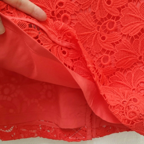Beautiful Ann Taylor Red Lace Pencil Skirt 2P NWT - Picture 10 of 11