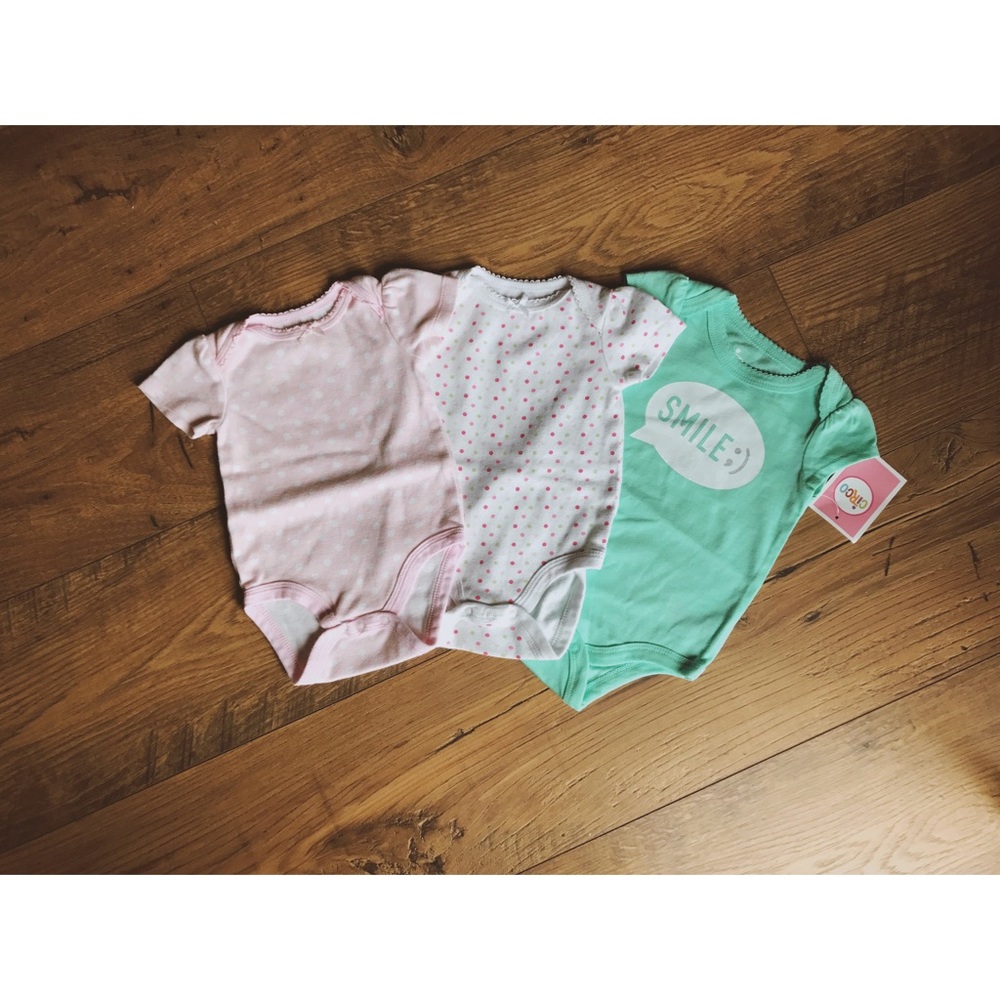 0-3 Month Onesie Bundle 💕