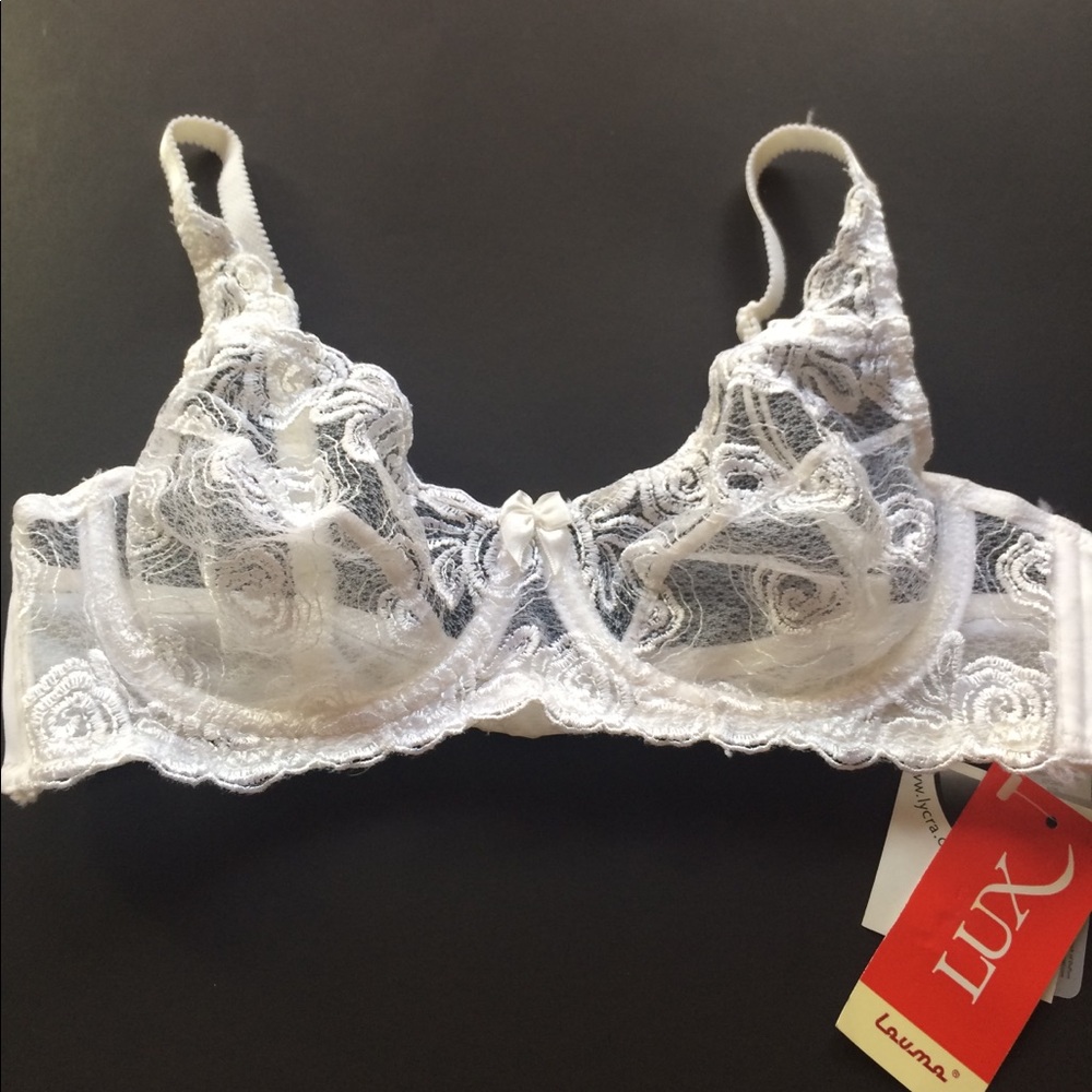 Wire white lace bra