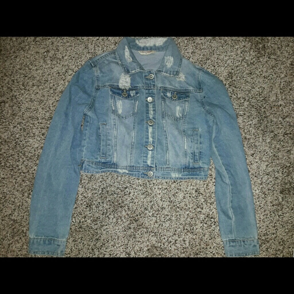 Cropped jean jacket