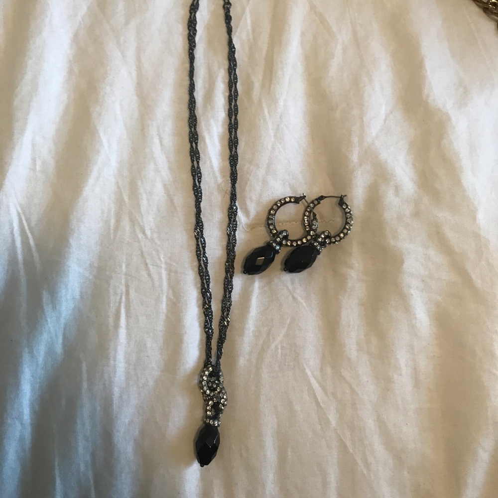 Neckless/ earring set