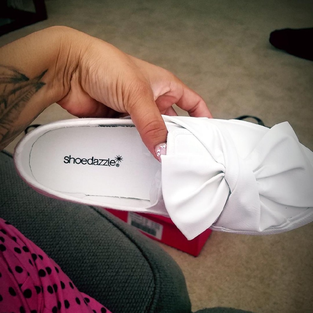 NIB ShoeDazzle Bow Slipons