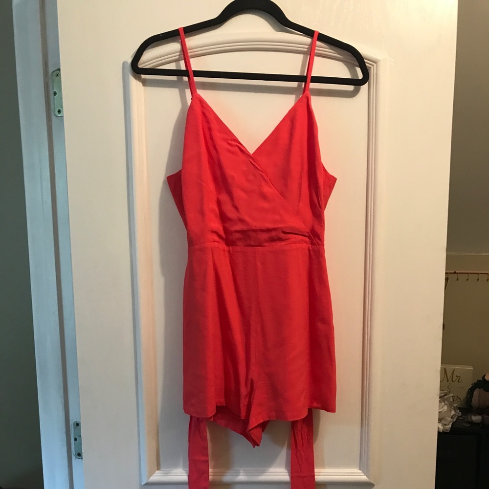 BB Dakota spaghetti strap romper