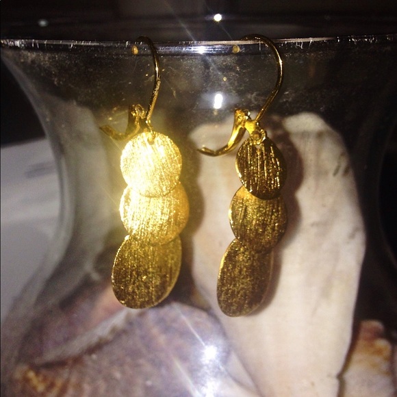 Beautiful Gold Kinetic Dangly Earrings - Picture 3 of 3