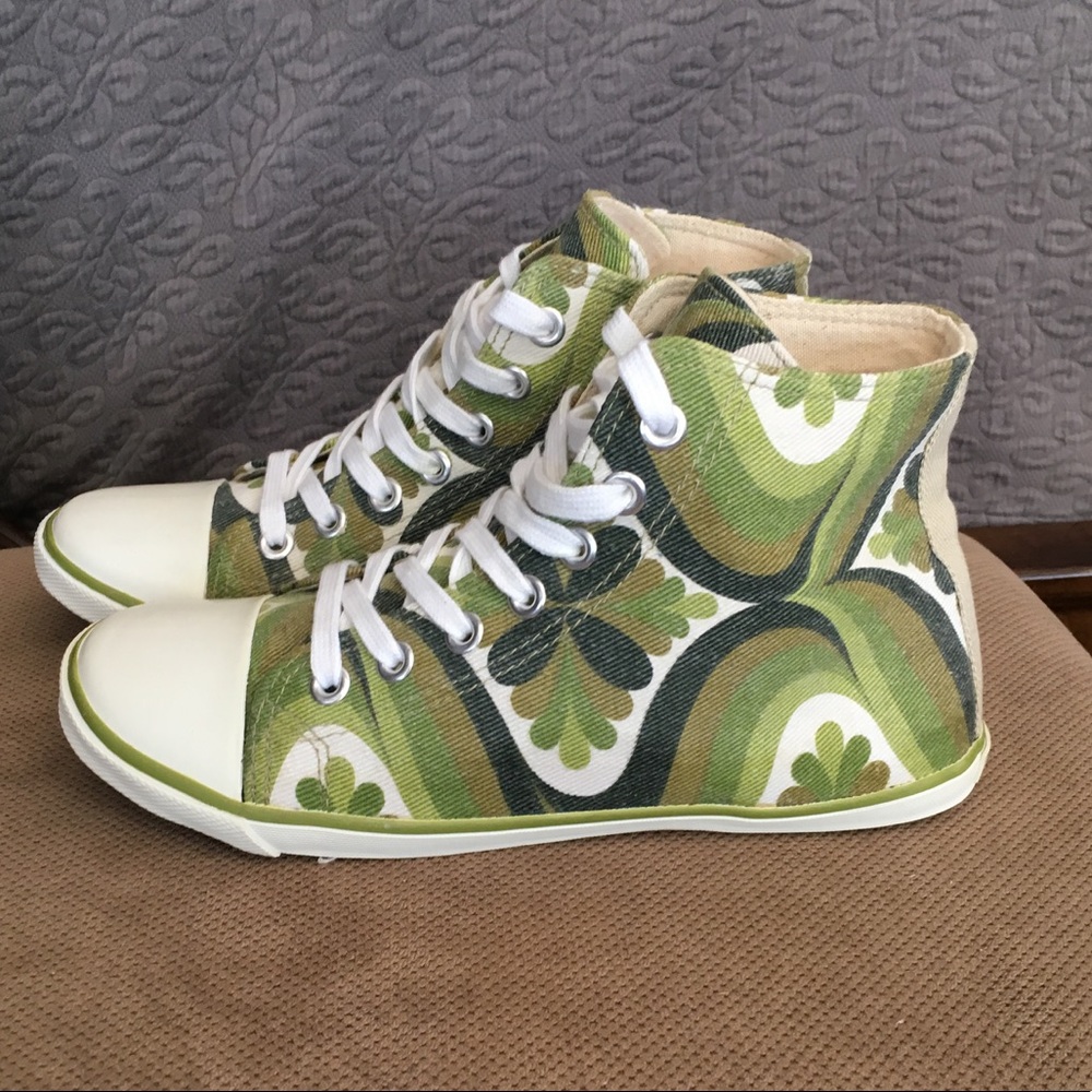 Sneakers - Picture 7 of 7