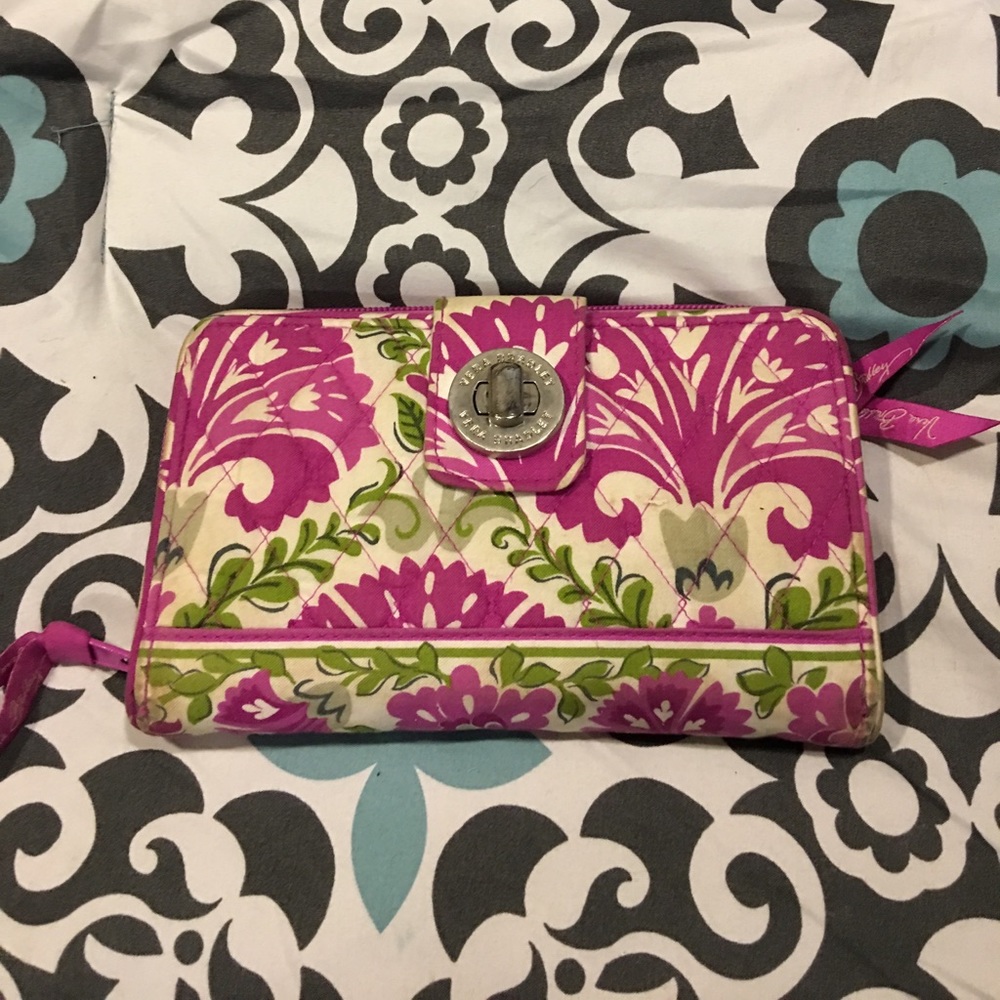 ⚡️ $5 FLASH $5 ⚡️Vera Bradley Turn Lock Wallet 👛