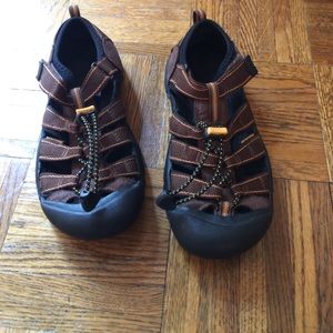 Keen waterproof shoes