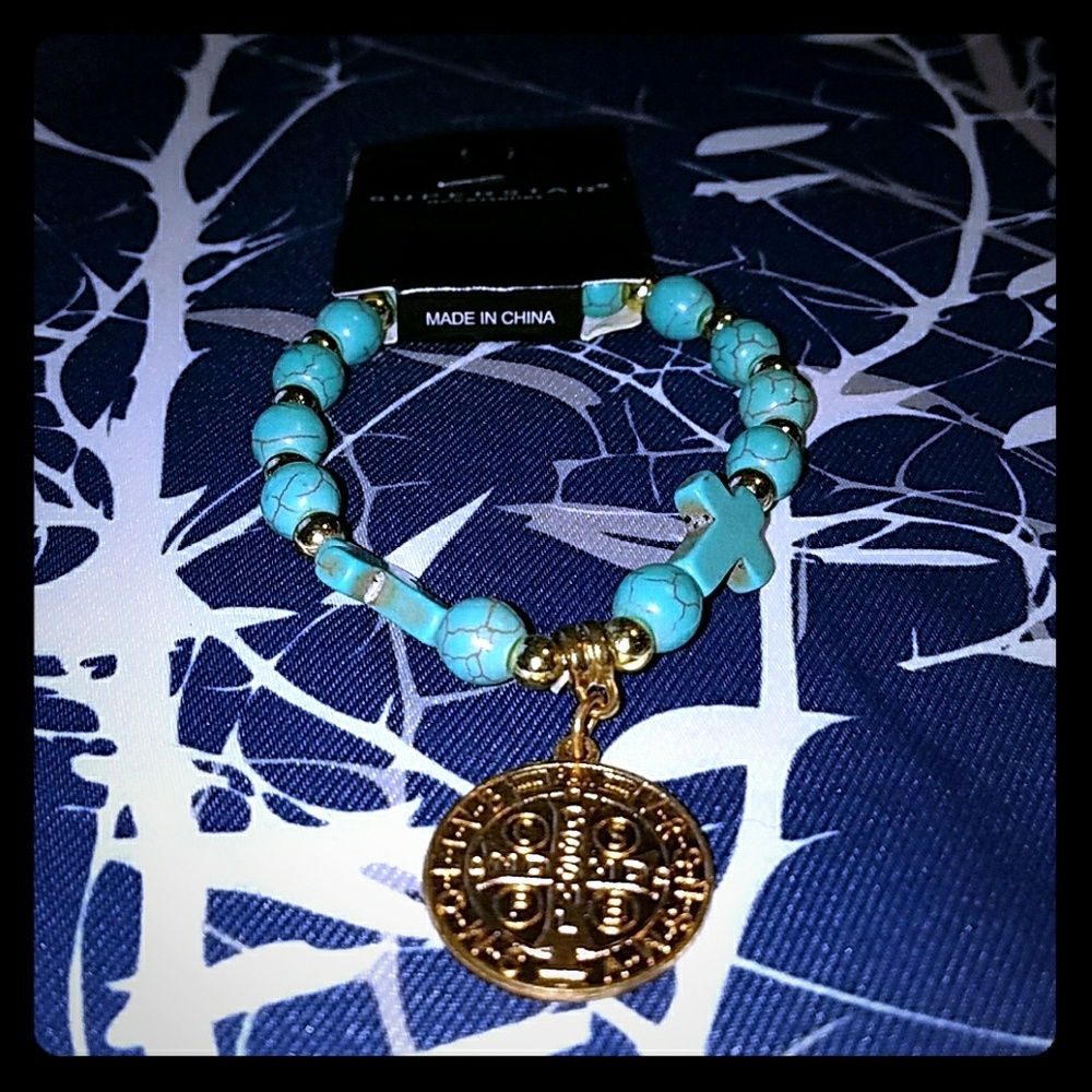 Stretchy Turquise Bracelet NWT