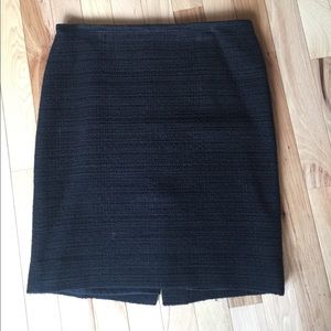 Theory suiting skirt in black. Size 0.